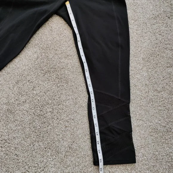 Athleta | Mantra High Rise Capri Mesh Panels Pants Size S - Picture 15 of 16
